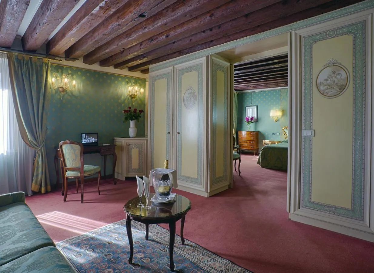 Locanda Vivaldi Venice Hotel